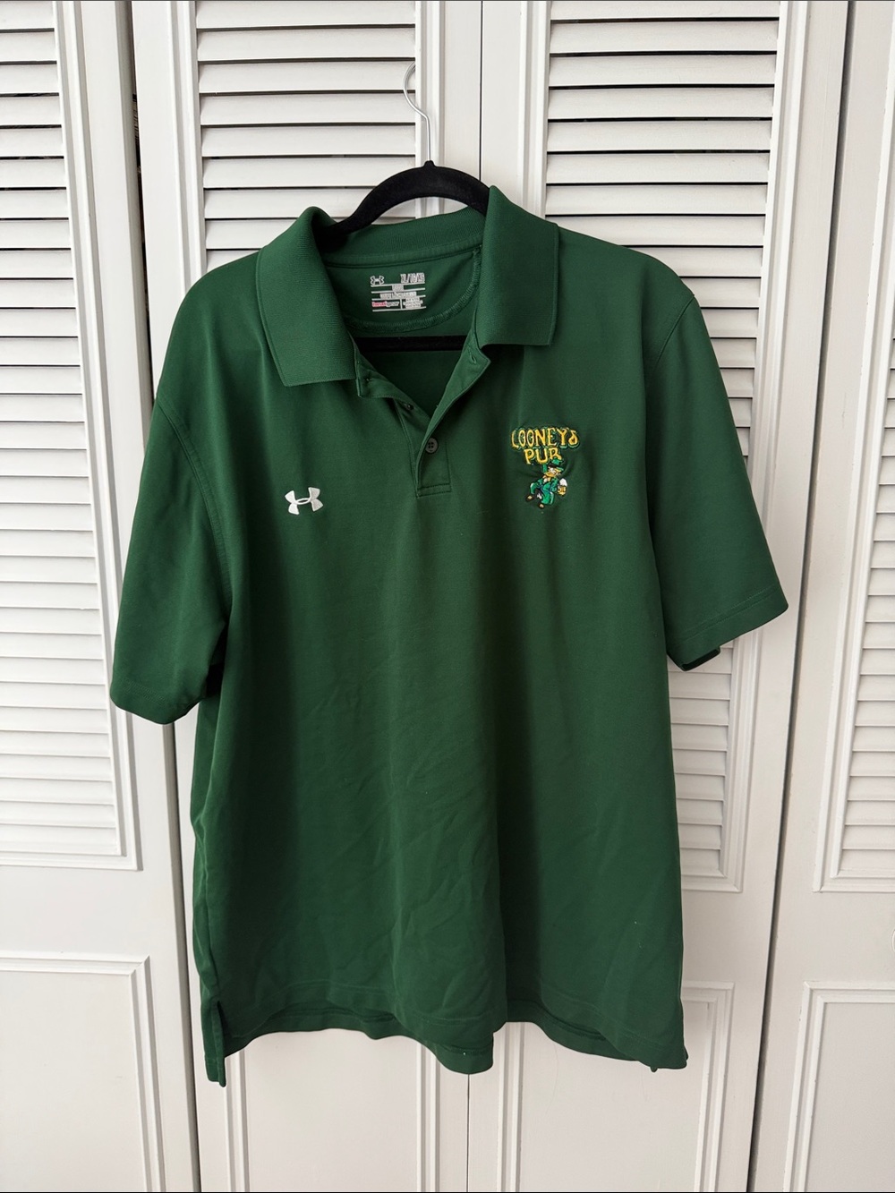 Under Armour Men’s Dark Green Polo with Looney's Pub Embroidery